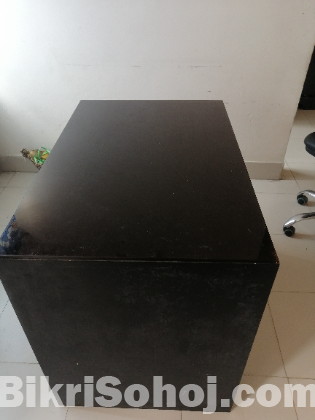 table chair